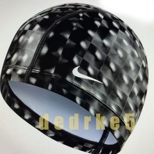 Nike Unisex Adult SYNTHETIC BLACK SWIM CAP